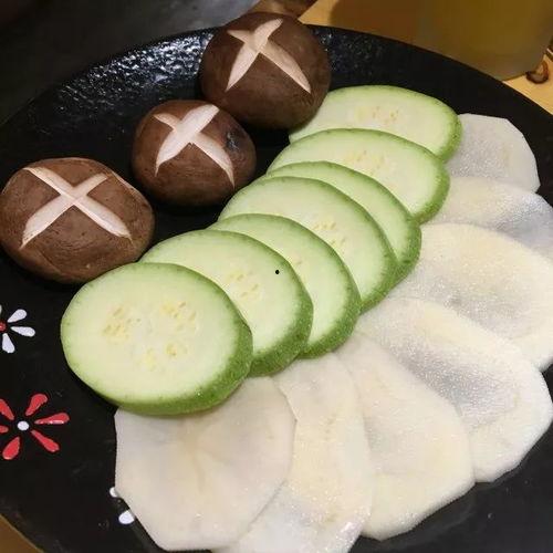 最近抖音一堆吃瓜的网红,揭秘幕后真相与娱乐狂欢 第2张 最近抖音一堆吃瓜的网红,揭秘幕后真相与娱乐狂欢 第2张