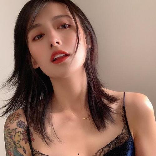 李诞身材爆料视频播放,身材与才华的完美结合 第3张 李诞身材爆料视频播放,身材与才华的完美结合 第3张