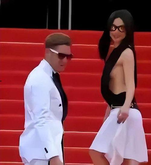 娱乐爆料最新消息朱珠,揭秘明星背后的故事  第2张