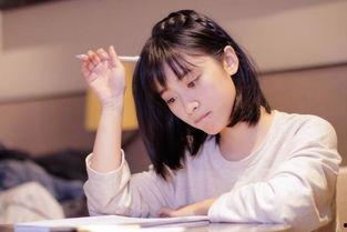 娱乐圈爆料沈月,沈月恋情曝光，神秘男友身份引热议