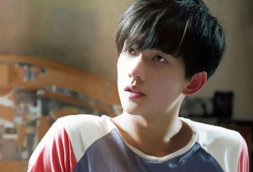 杨洋圈内爆料天涯,揭秘娱乐圈不为人知的秘密