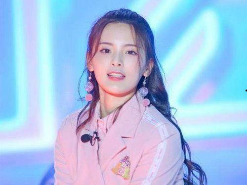 杨超越在娱乐大爆料