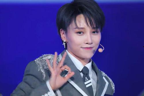 刘雨昕爆料最新视频,精彩瞬间不容错过 第2张 刘雨昕爆料最新视频,精彩瞬间不容错过 第2张